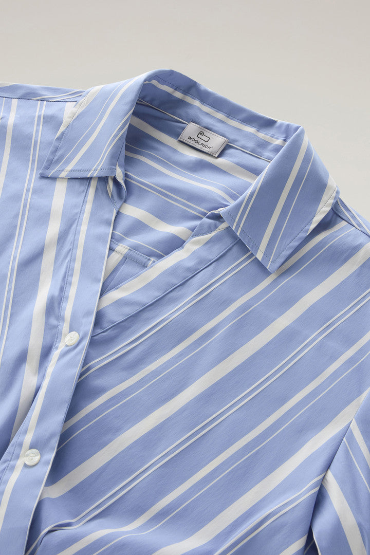 Striped Shirt in Cotton Blend Poplin (Sea Breeze Stripe) - Detail View 1