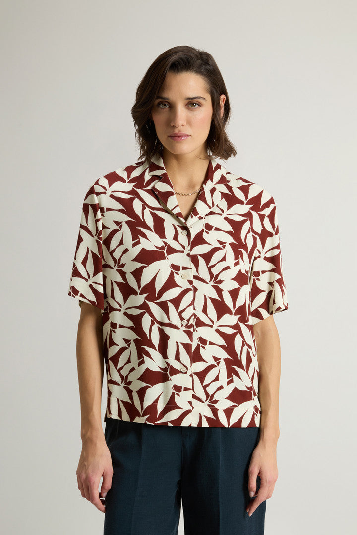 Bowling-Collar Shirt (Red Leaf) - Detail View 1