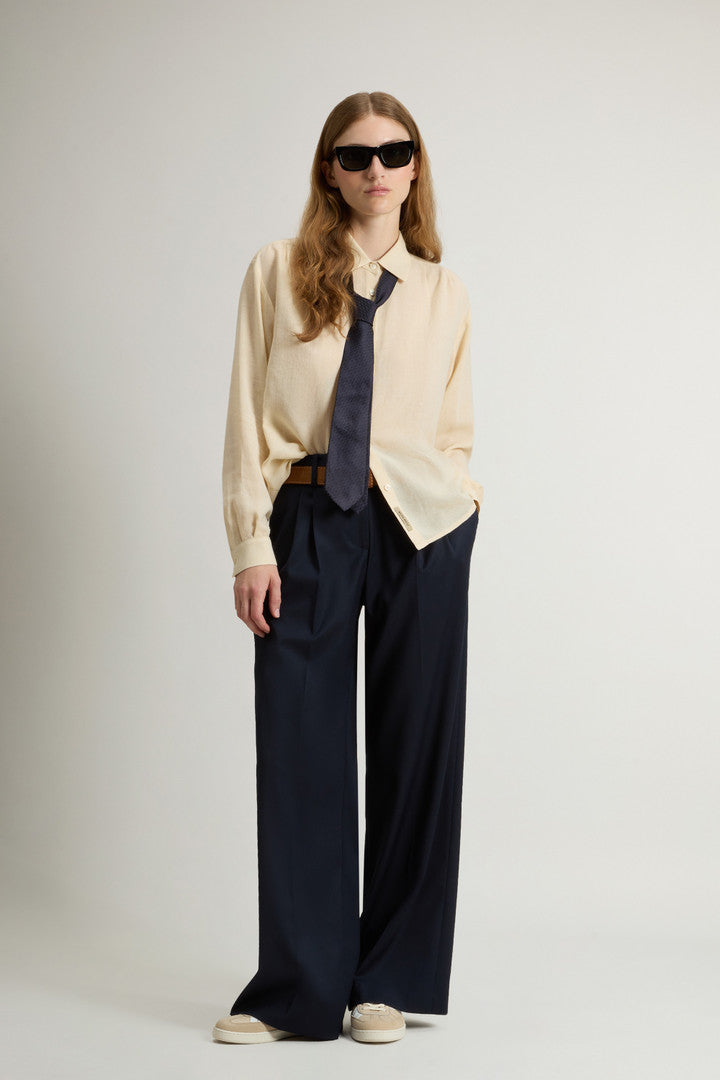 Shirt in Italian Brushed Fabric (Milky Cream) - Detail View 2