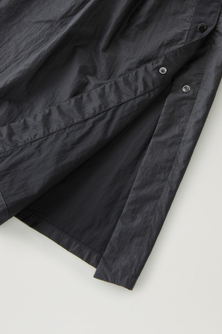 Skirt in Crinkle Satin Nylon (Black) - Detail View 2