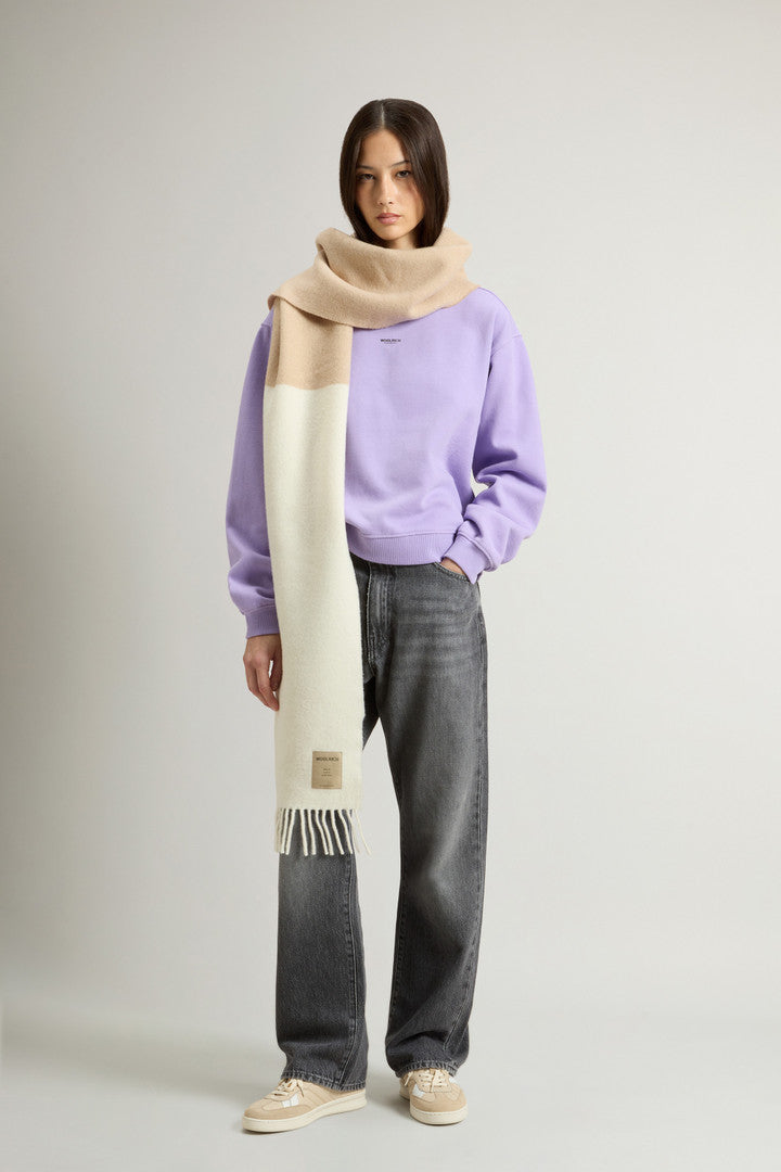 Crewneck Sweatshirt in Pure Cotton with Embroidered Logo (Soft Violet) - Detail View 2