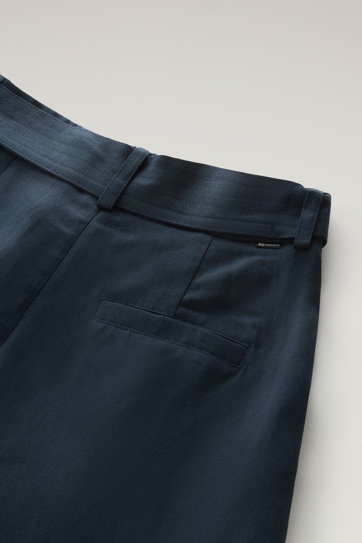 Belted Pants in Linen Blend (Feather Beige) - Detail View 6