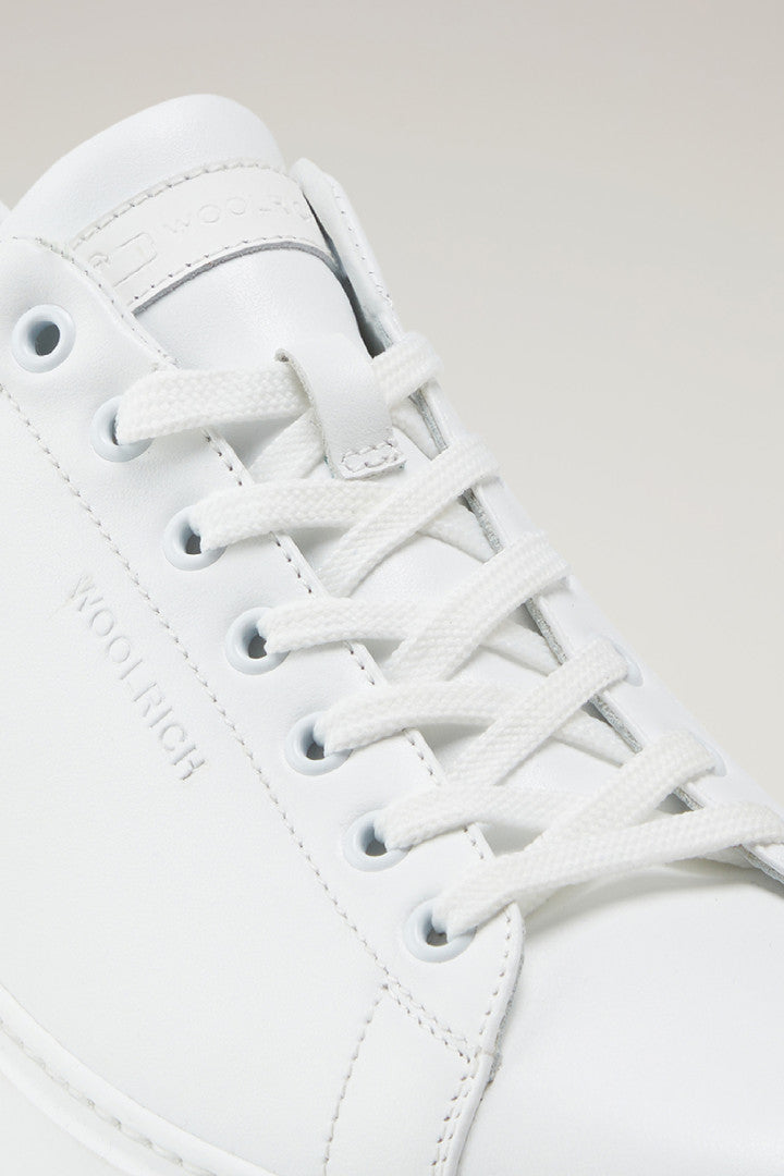 Leather Classic Court Sneakers with Contrasting Details (White Green) - Detail View 4