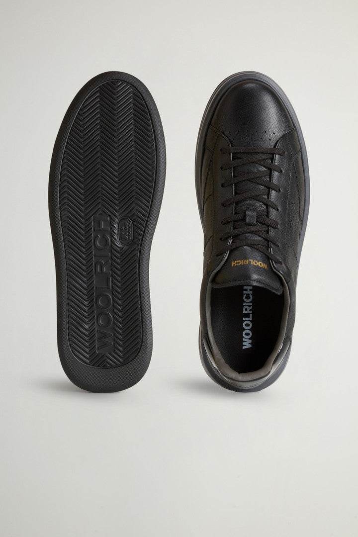 Arrow Sneakers in Leather (Black Black) - Detail View 3