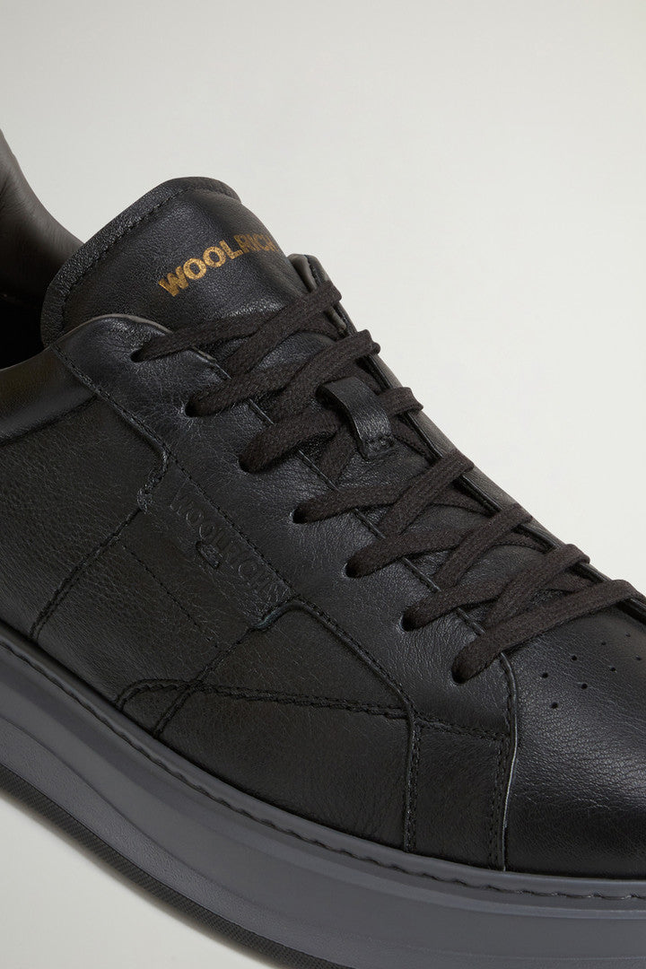 Arrow Sneakers in Leather (Black Black) - Detail View 4