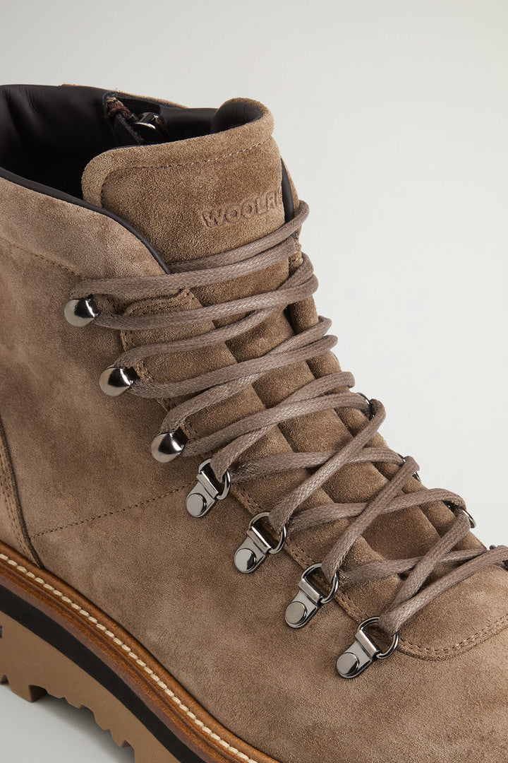 Hiking Boots in Suede (Taupe) - Detail View 4