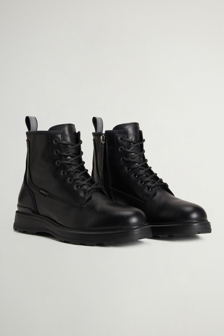 Grove Lace-Up Boots in Leather (Black) - Detail View 1