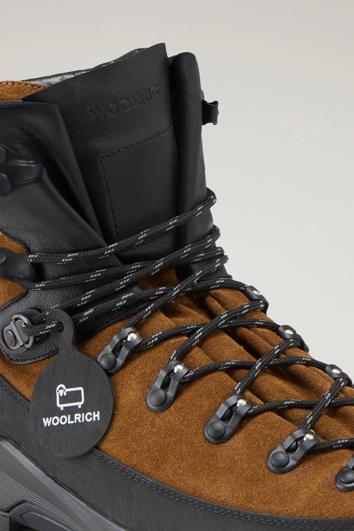 Hiker Sneakers (Black Black) - Detail View 4