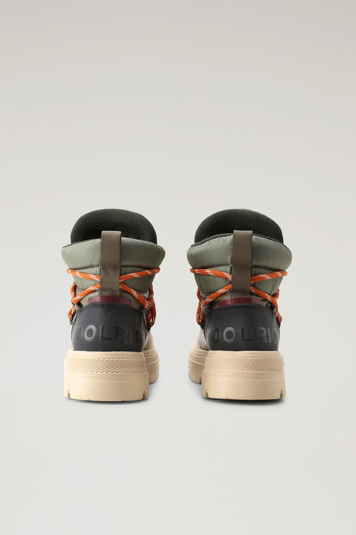 Retro Hiking Boots (Green Green) - Detail View 2