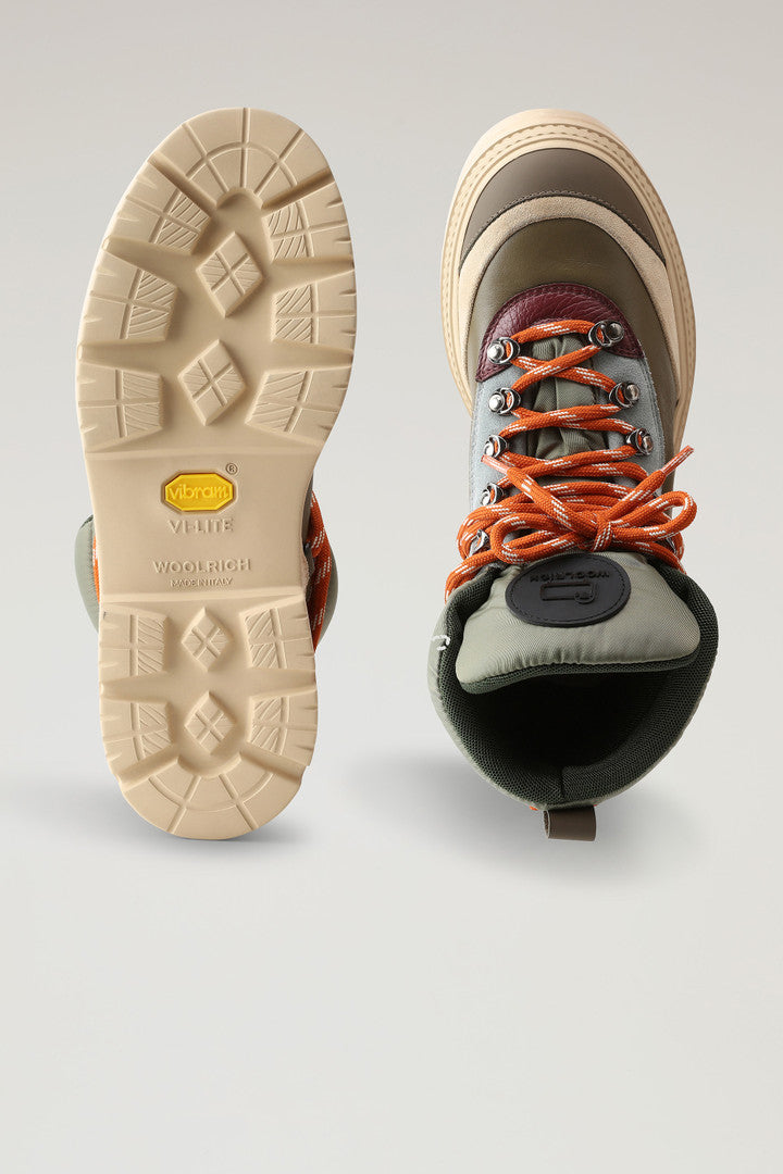 Retro Hiking Boots (Green Green) - Detail View 3