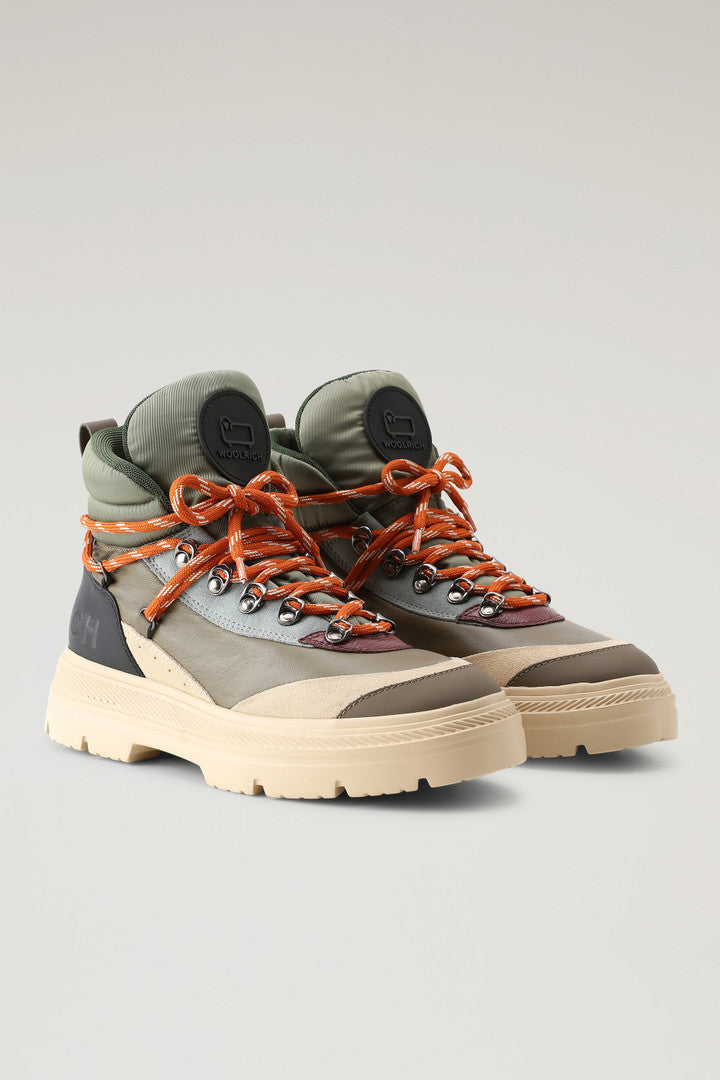 Retro Hiking Boots (Green Green) - Detail View 1