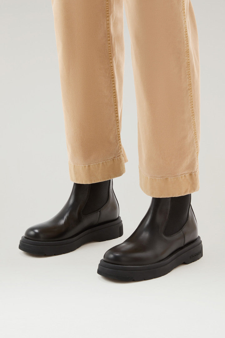 New Chelsea Boots (Black) - Detail View 5