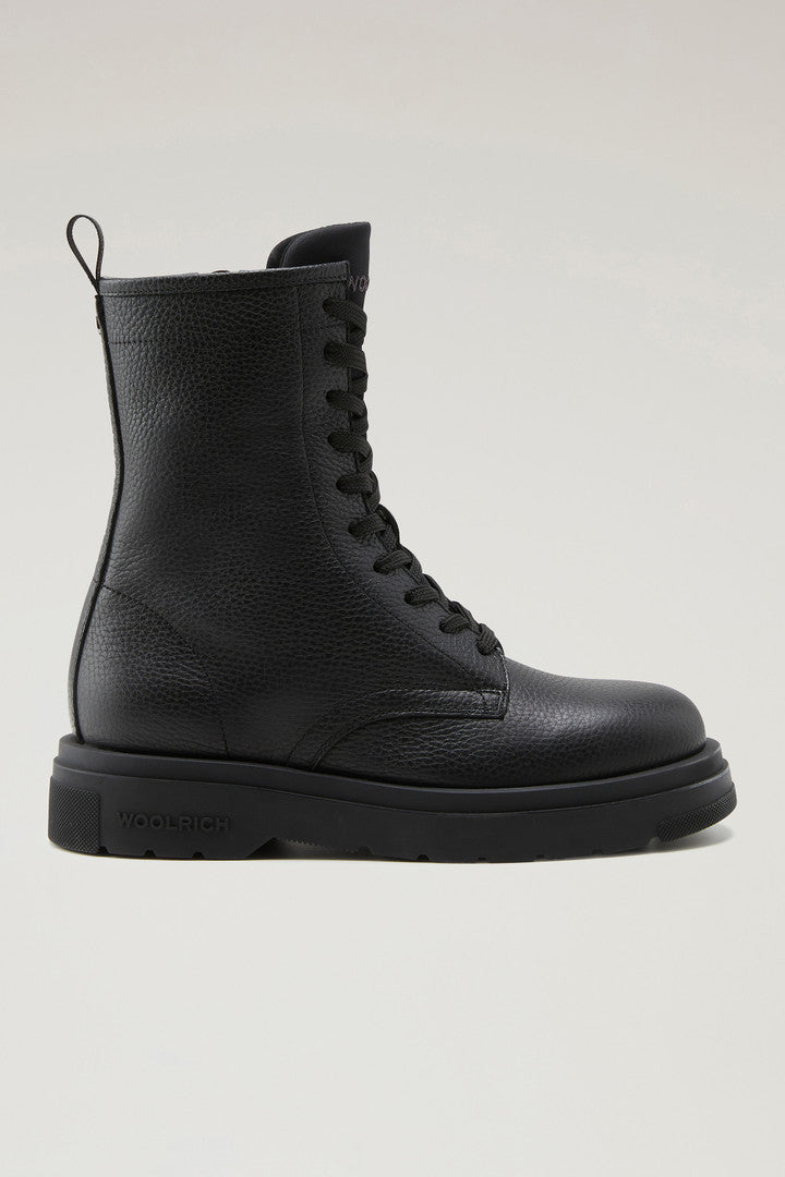New City Boots in Tumbled Leather (Black) - Detail View 1