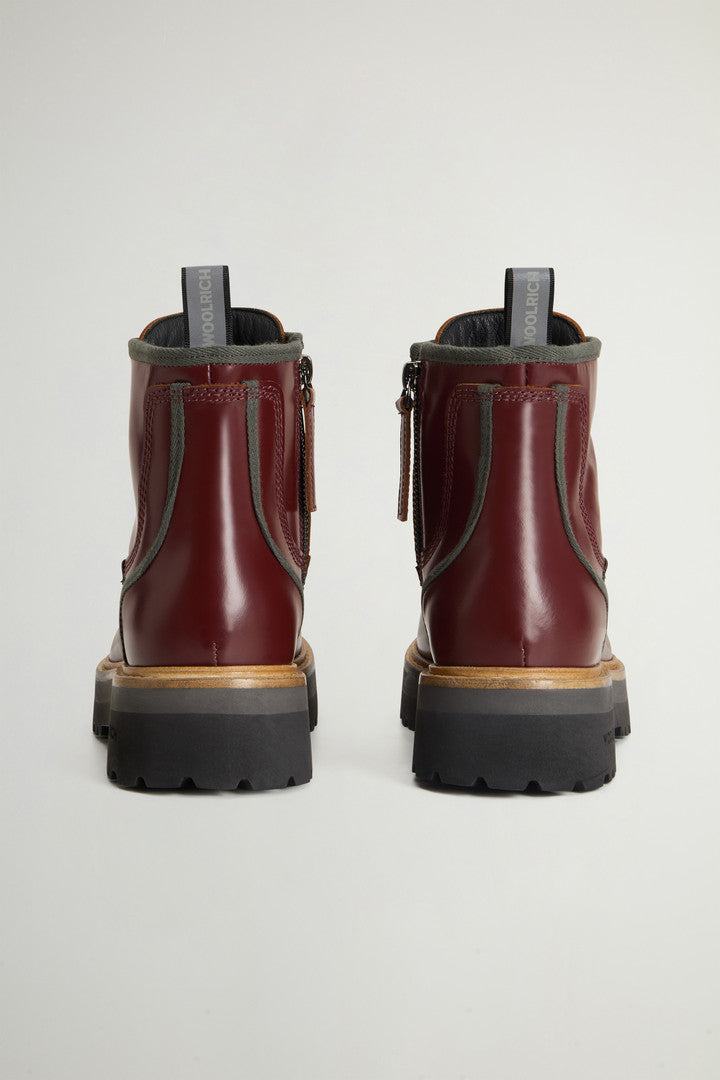 Main Combat Boots in Leather (Bordeaux) - Detail View 2
