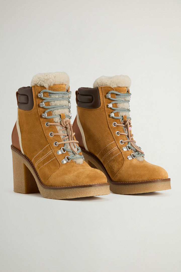 Landhill Ankle Boots in Suede and Cowhide Leather (Caramel) - Detail View 1